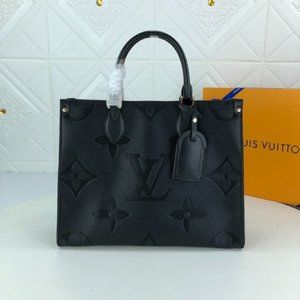 NWT💖LouisVuitton💖 ONTHEGO Giant Tote Black